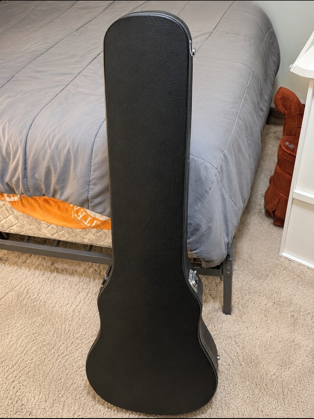 Classic Black Acoustic Guitar Hard Case - Protective Exterior